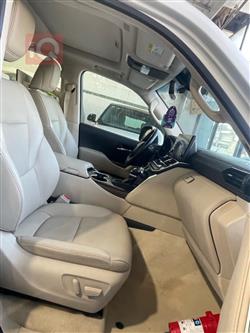 تۆیۆتا لاند کروزەر